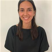 Doy clases de biología, química, inglés y francés. Me encanta enseñar y ayudar a descubrir lo divertido que puede ser estudiar!